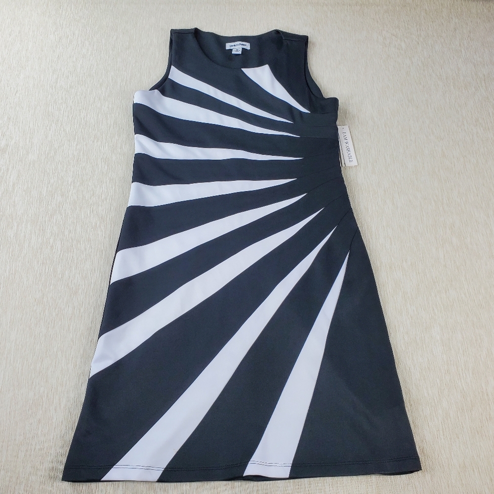 Shelby & Palmer Dress Size 12 Sheath Sleeveless Black/White Elegant Pull-over